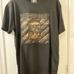 CR-24 Chrome Edge BORDO CROMATO Black Tshirt w/Gold Textured Brushed Metallic